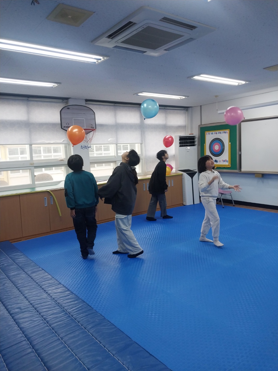 풍선 배구놀이 & 종이 컵으로 이글루 만들기